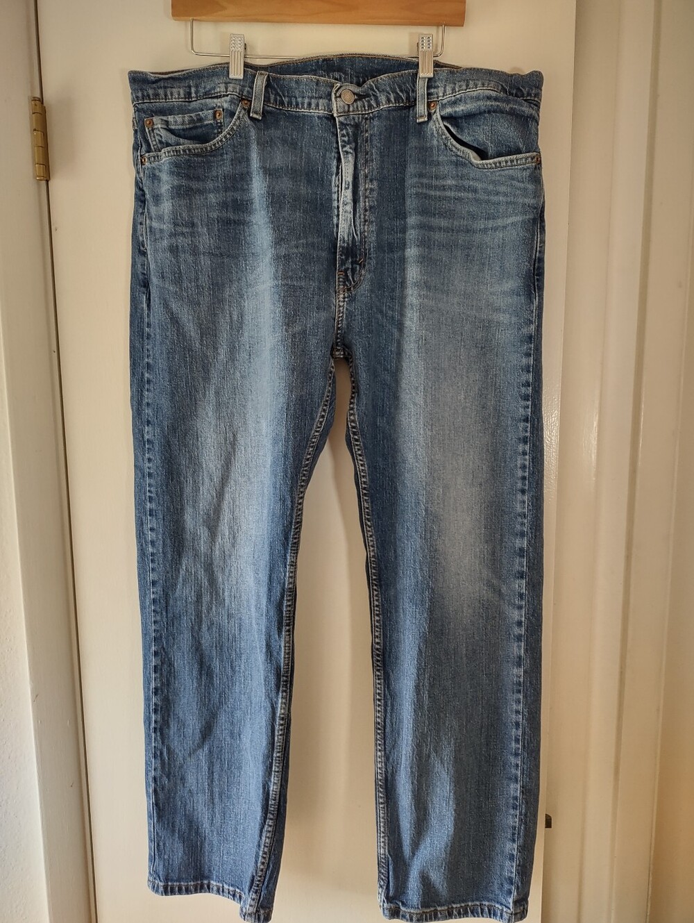 Levi's 505 Men's Jeans 40x32 Straight Leg Blue Denim 5 Pocket Classic